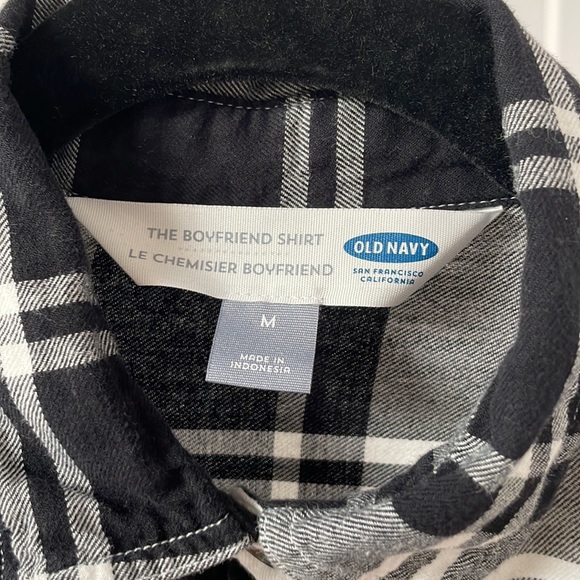 Old Navy boyfriend shirt -M - Picture 3 of 6